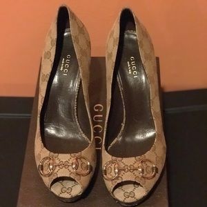 Gucci Peep Toe Platform  Pump